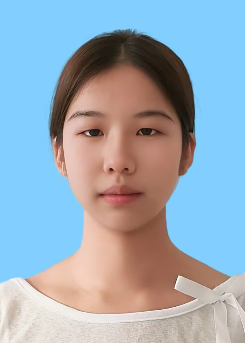 严天怡
