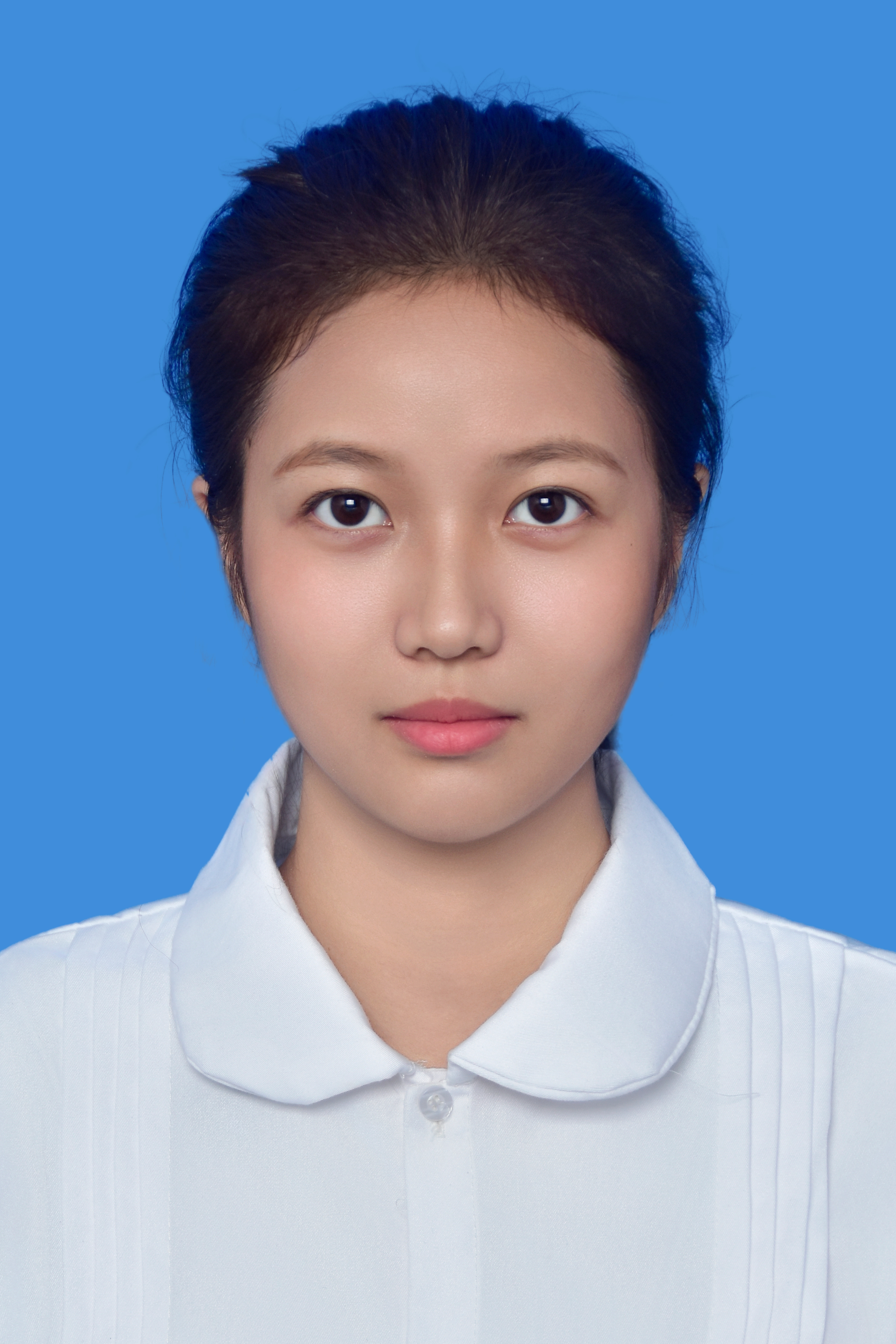 何晶晶